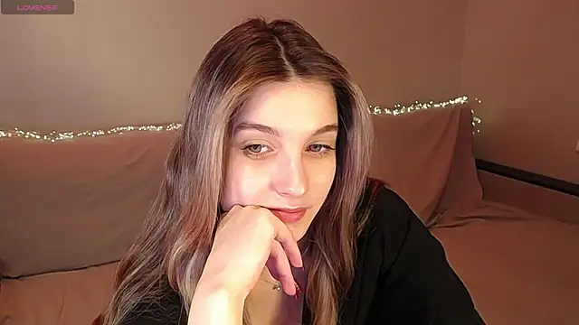 Abigail Wills online show from May 14, 6:15 pm