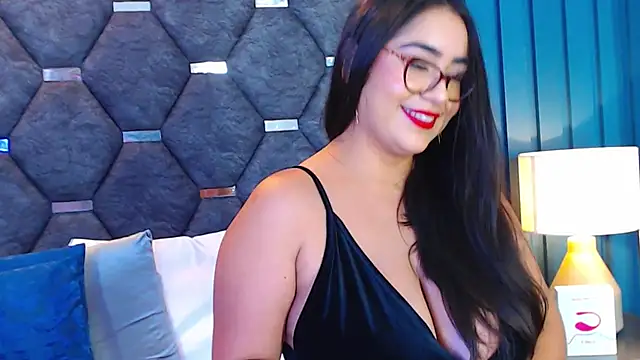 DevonPiers online show from February 14, 6:29 pm