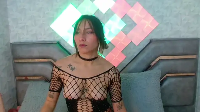 Snapshot of KathyJoycex chatting on November 6, 11:44 am KathyJoycex online show from November 6, 11:44 am