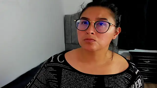 lorymoon online show from January 7, 7:28 pm