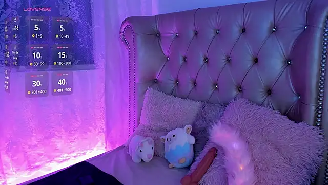 Snapshot of AlexaFoxy18 chatting on March 12, 4:51 am AlexaFoxy18 online show from March 12, 4:51 am