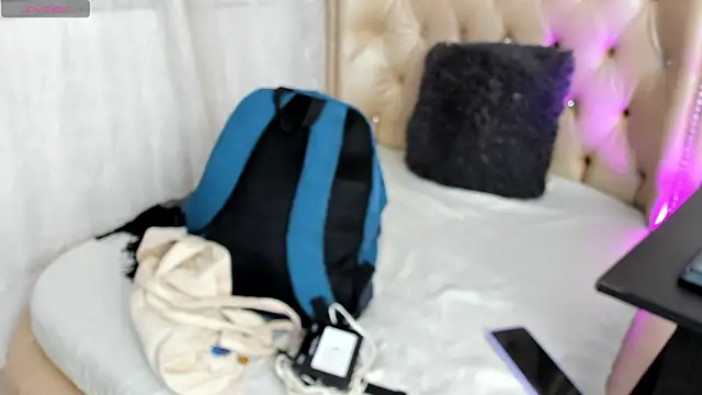 Snapshot of AlexaFoxy18 chatting on September 13, 5:07 am AlexaFoxy18 online show from September 13, 5:07 am
