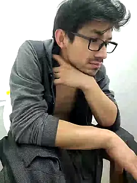 Snapshot of charlesss19 chatting on February 26, 11:09 am charlesss19 online show from February 26, 11:09 am