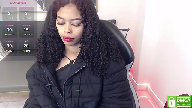 Shenna brunette  online show from January 15, 1:09 pm