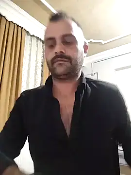 Snapshot of sexisikici2 chatting on December 26, 3:49 am sexisikici2 online show from December 26, 3:49 am