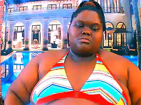 EbonyHotBuns online show from April 17, 9:45 am