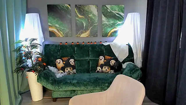 MichelleOrtis online show from October 27, 12:20 pm