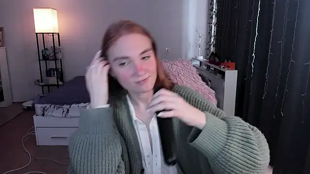 ReddHotPipper online show from March 2, 7:15 am