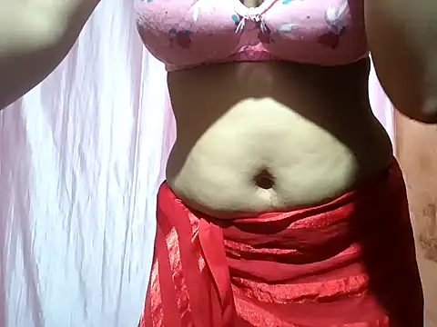 poojaxxx65 online show from February 2, 12:19 am