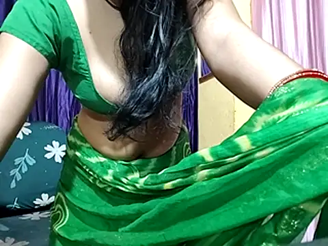 poojaxxx65 online show from February 7, 11:30 pm