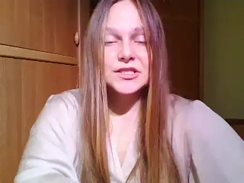 Snapshot of Evasapples chatting on January 5, 9:14 pm Evasapples online show from January 5, 9:14 pm