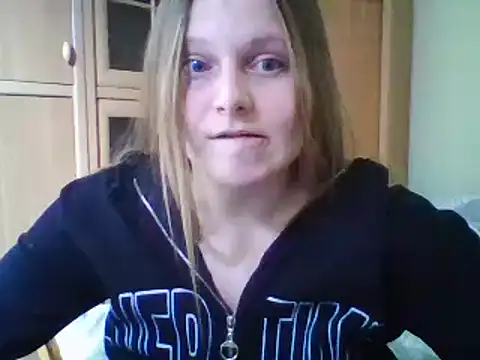 Snapshot of Evasapples chatting on January 9, 7:08 pm Evasapples online show from January 9, 7:08 pm