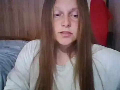 Snapshot of Evasapples chatting on March 13, 10:32 pm Evasapples online show from March 13, 10:32 pm