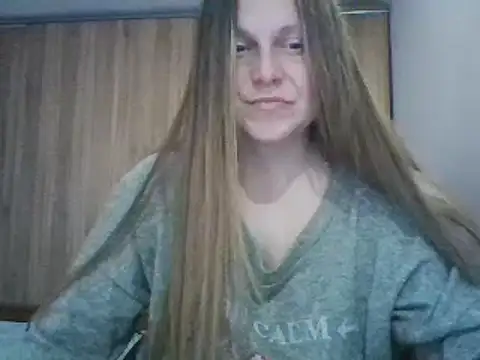 Snapshot of Evasapples chatting on March 20, 9:46 pm Evasapples online show from March 20, 9:46 pm