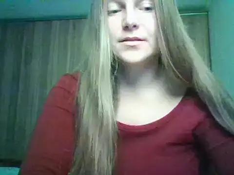 Snapshot of Evasapples chatting on October 10, 7:35 pm Evasapples online show from October 10, 7:35 pm