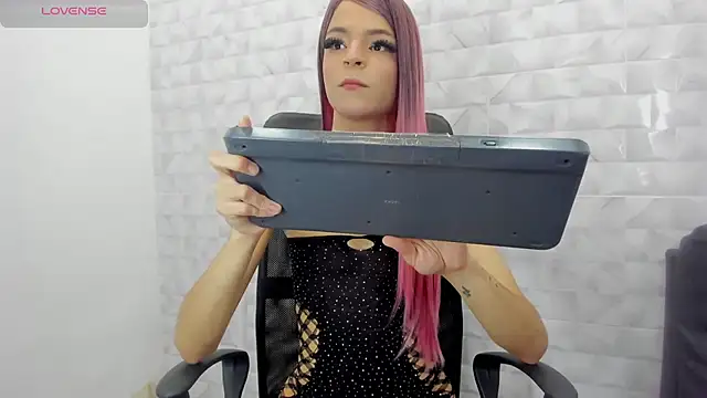 Realbadbxtch online show from March 7, 10:54 pm