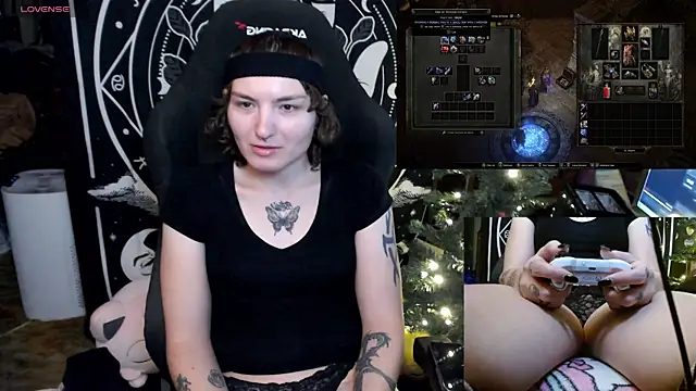 BrandiWRLD 999 online show from January 3, 11:55 pm