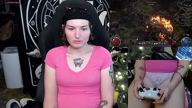 BrandiWRLD 999 online show from January 8, 9:55 pm