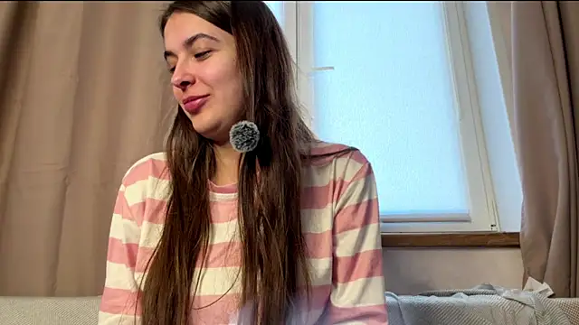 elisa moon online show from May 17, 2:57 pm