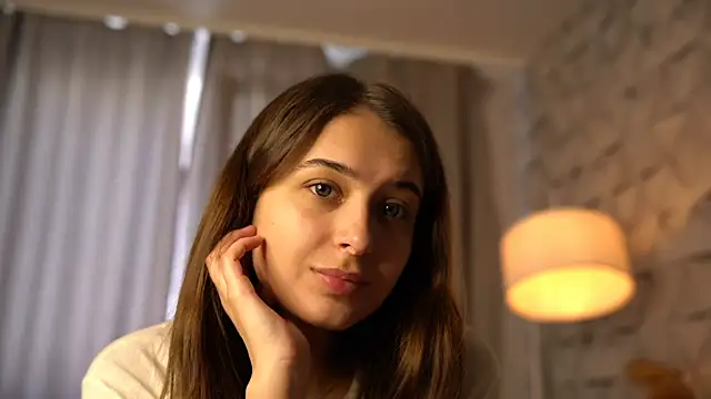 elisa moon online show from May 25, 10:54 am