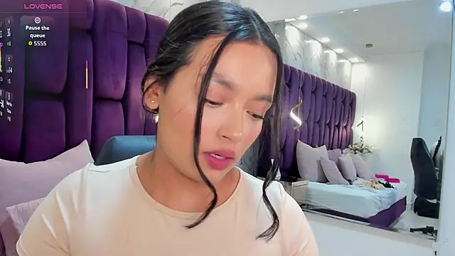 emma carterr1 online show from April 12, 4:12 pm