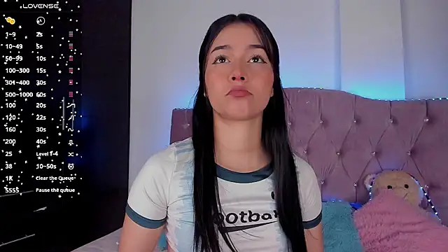 Snapshot of Deisy_sr chatting on December 5, 10:23 am Deisy sr online show from December 5, 10:23 am