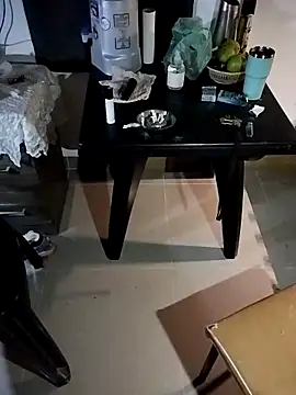 eze197 online show from April 19, 4:01 am