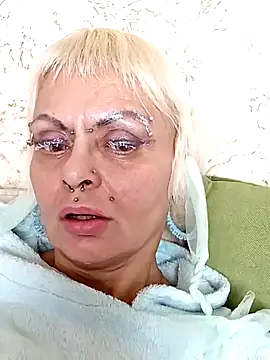 Snapshot of Gardener_of_Illusions chatting on March 5, 11:16 pm Gardener of Illusions online show from March 5, 11:16 pm