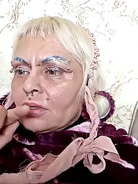 Snapshot of Gardener_of_Illusions chatting on March 8, 7:31 pm Gardener of Illusions online show from March 8, 7:31 pm