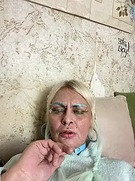 Snapshot of Gardener_of_Illusions chatting on September 14, 11:26 pm Gardener of Illusions online show from September 14, 11:26 pm