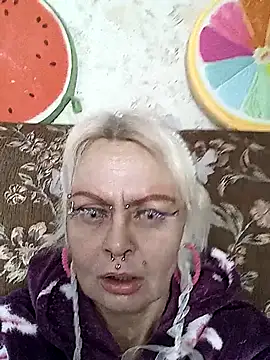 Snapshot of Gardener_of_Illusions chatting on November 27, 11:40 pm Gardener of Illusions online show from November 27, 11:40 pm