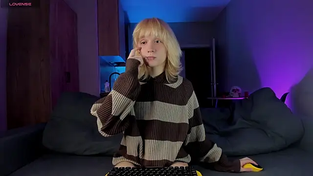 Snapshot of Gregory_Byyrd chatting on March 19, 7:06 pm Gregory Byyrd online show from March 19, 7:06 pm