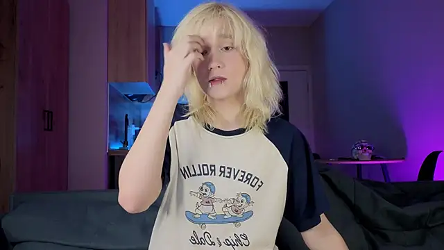 Snapshot of Gregory_Byyrd chatting on September 24, 9:07 pm Gregory Byyrd online show from September 24, 9:07 pm