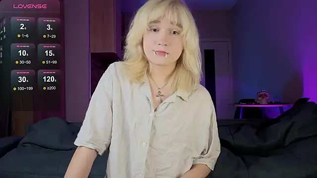 Snapshot of Gregory_Byyrd chatting on October 22, 9:58 pm Gregory Byyrd online show from October 22, 9:58 pm