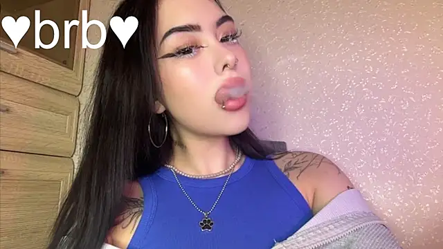 baby  kim online show from April 4, 7:06 am