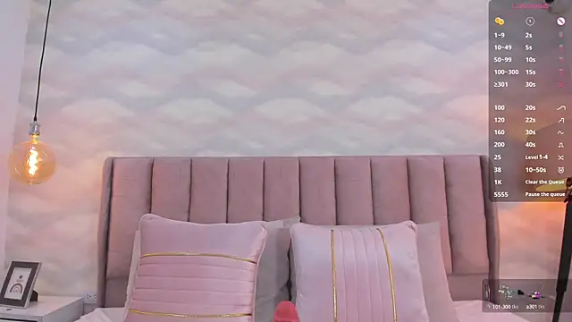 im nika  online show from January 20, 4:34 pm