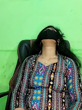 Snapshot of Tapur- chatting on February 18, 8:25 pm Tapur- online show from February 18, 8:25 pm