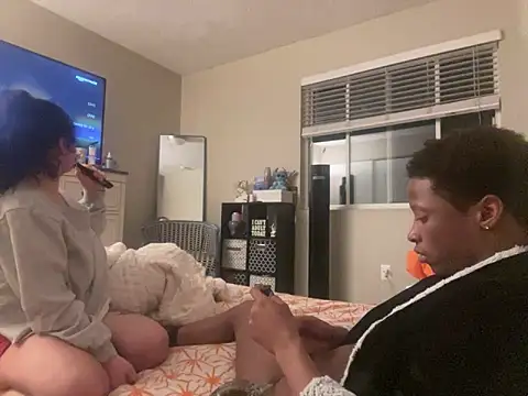 megstarzxxx online show from December 27, 2:04 am