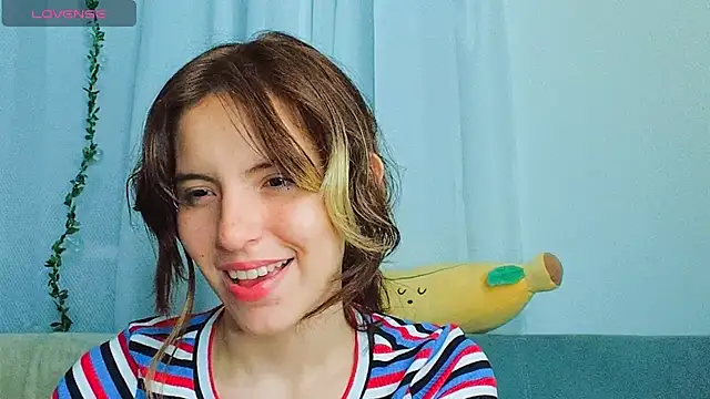 cherrybom969 online show from February 4, 8:02 am