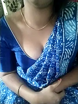 Snapshot of Sexy-Shalinii chatting on January 24, 11:04 am Sexy-Shalinii online show from January 24, 11:04 am