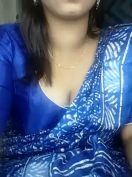 Snapshot of Sexy-Shalinii chatting on January 26, 12:01 pm Sexy-Shalinii online show from January 26, 12:01 pm