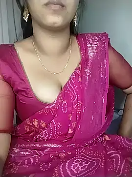 Snapshot of Sexy-Shalinii chatting on February 25, 1:17 pm Sexy-Shalinii online show from February 25, 1:17 pm