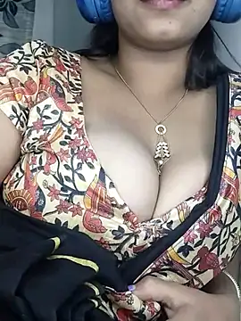 Snapshot of Sexy-Shalinii chatting on March 7, 1:18 pm Sexy-Shalinii online show from March 7, 1:18 pm