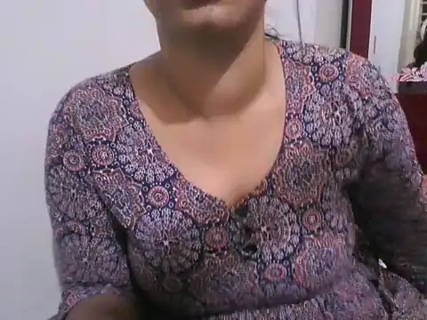 Snapshot of Sexy-Shalinii chatting on October 7, 7:49 am Sexy-Shalinii online show from October 7, 7:49 am