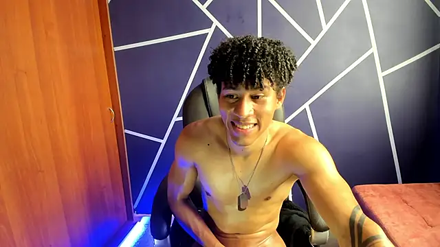 Snapshot of Pendragon1224 chatting on December 15, 7:21 pm Pendragon1224 online show from December 15, 7:21 pm