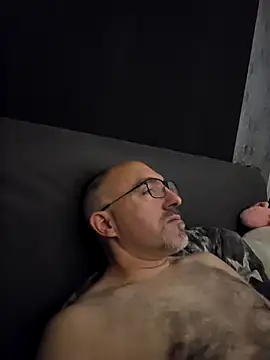 Crosss-23cm online show from October 4, 8:07 pm