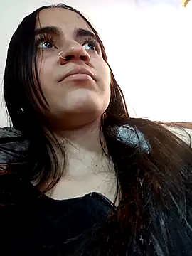 Snapshot of Mia_Fischer chatting on October 3, 7:22 pm Mia Fischer online show from October 3, 7:22 pm