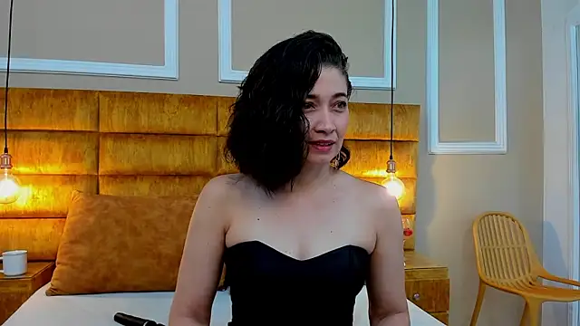 Snapshot of adarussell chatting on January 26, 2:08 pm adarussell online show from January 26, 2:08 pm