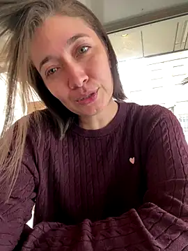 Snapshot of adarussell chatting on October 11, 4:05 pm adarussell online show from October 11, 4:05 pm