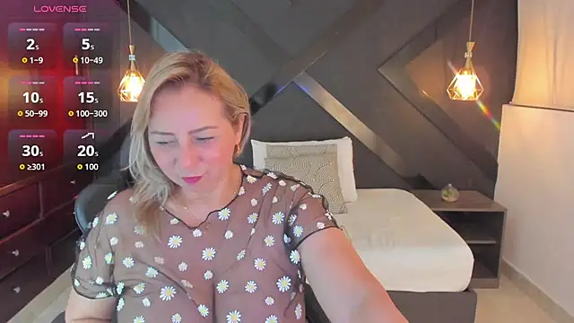 andre soto  online show from February 18, 1:23 am